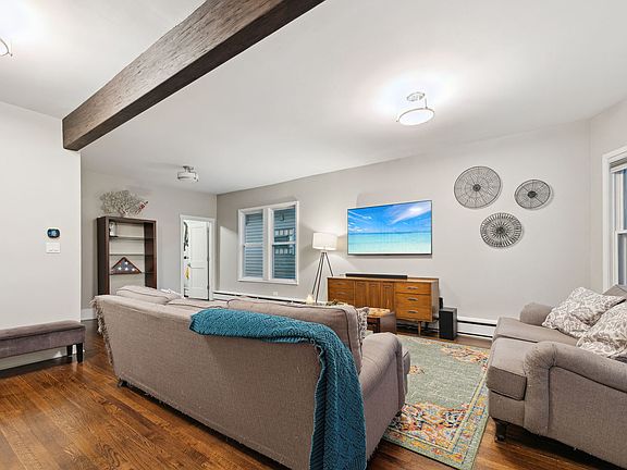 4th image of 4657 N Leamington Ave