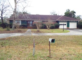 606 Santee Dr, Santee, SC 29142
