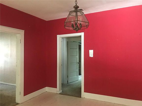 5th image of 1805 Avenue E