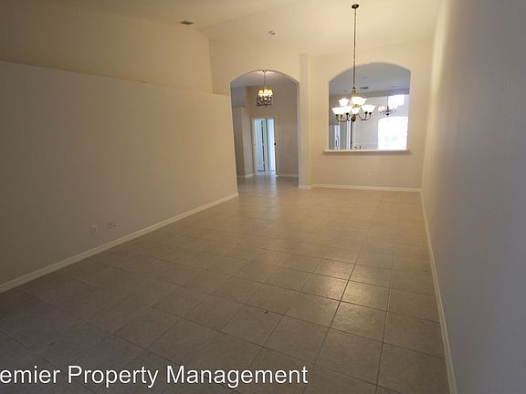 5th image of 15209 Cortona Way