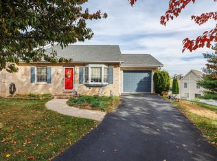 2398 Meadow Ct, Rockingham, VA 22801