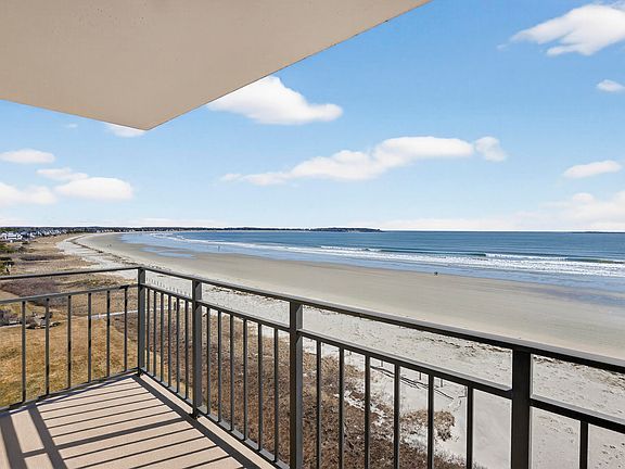 5th image of 205 E Grand Avenue #6C