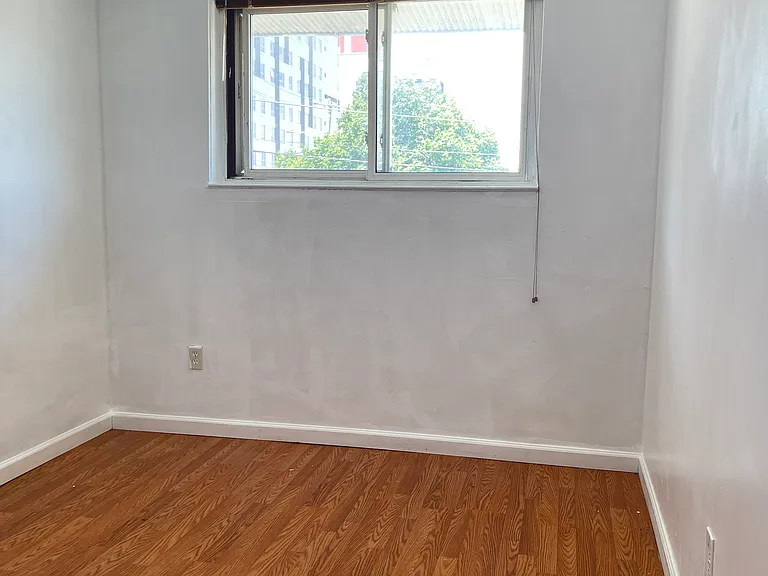 1030 Cecil B Moore Ave — Photo 11