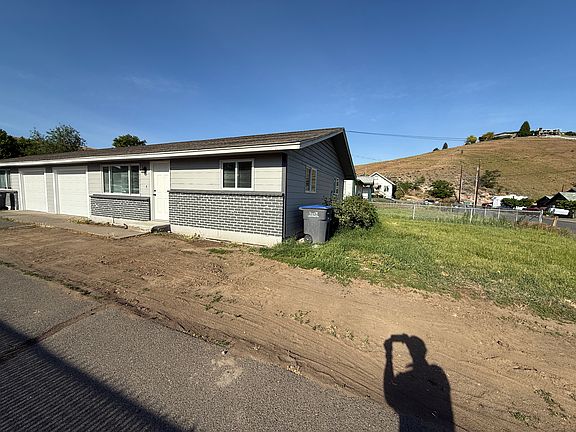 2nd image of 402 Pleasant Ave #A