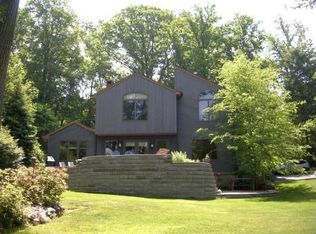 583 Stonetown Rd, Ringwood, NJ 07456