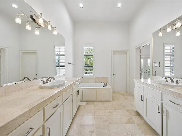 6906 Sewanee St — Photo 17