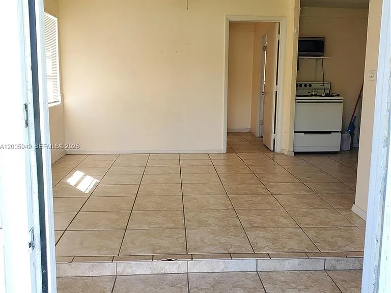 2114 McKinley St #A — Photo 5