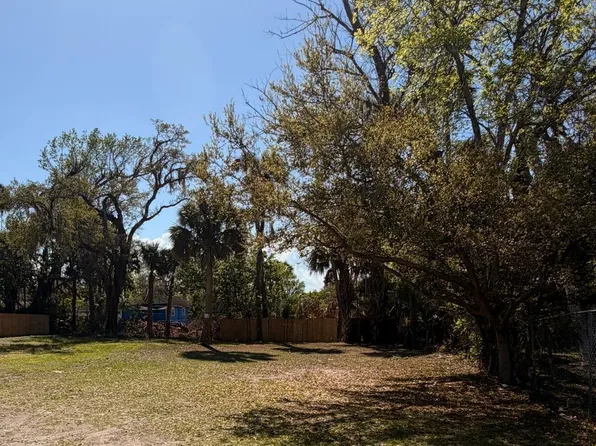 388 Jefferson St, Daytona Beach, FL 32114