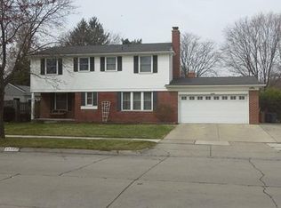 14399 Melvin St, Livonia, MI 48154