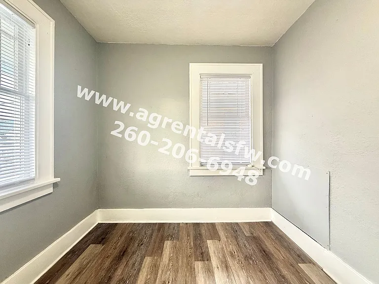 209 S West St — Photo 13