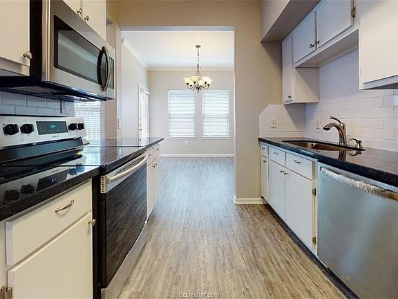 5th image of 1201 Canyon Creek Cir