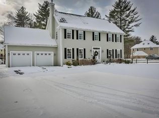 11 Arrowhead Cir, Rowley, MA 01969