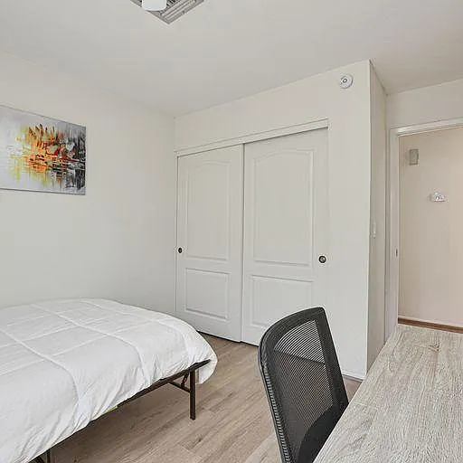 4 bed, 2.0 bath, 1723 sqft, $940 — Photo 2
