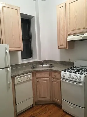 Rented by JMK Realty | media 8