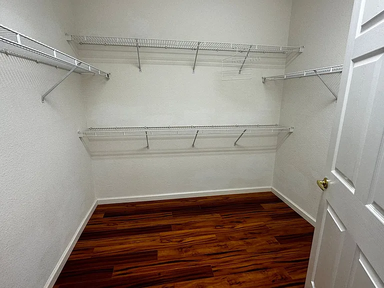 575 Quindell Way — Photo 9