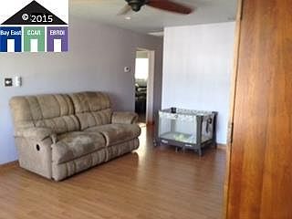 3rd image of 556 Dorothy Ln