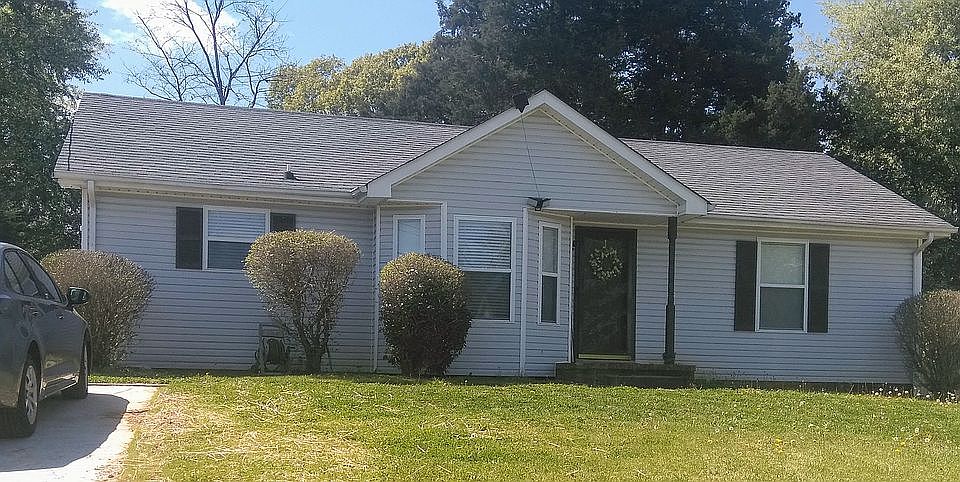 2nd image of 2814 Nat Hoosier Ln