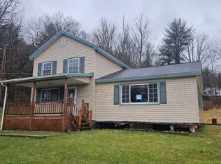 69 Owens Rd, Chenango Forks, NY 13746