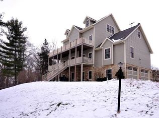 N7121 Newville Rd, Waterloo, WI 53594