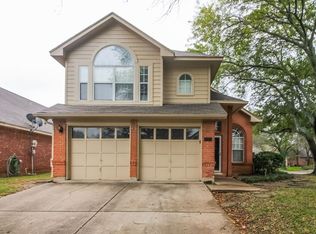 2214 Wembley Downs Dr, Arlington, TX 76017