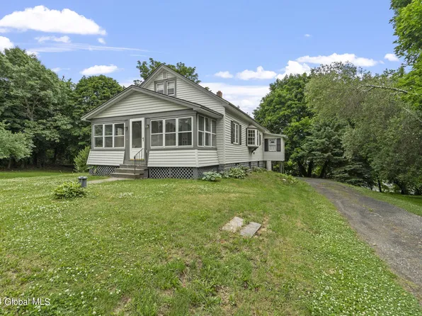 487 Grange Road, Troy, NY 12182