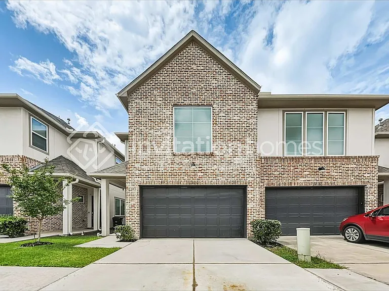 10434 Executive Lake Dr — Photo 1