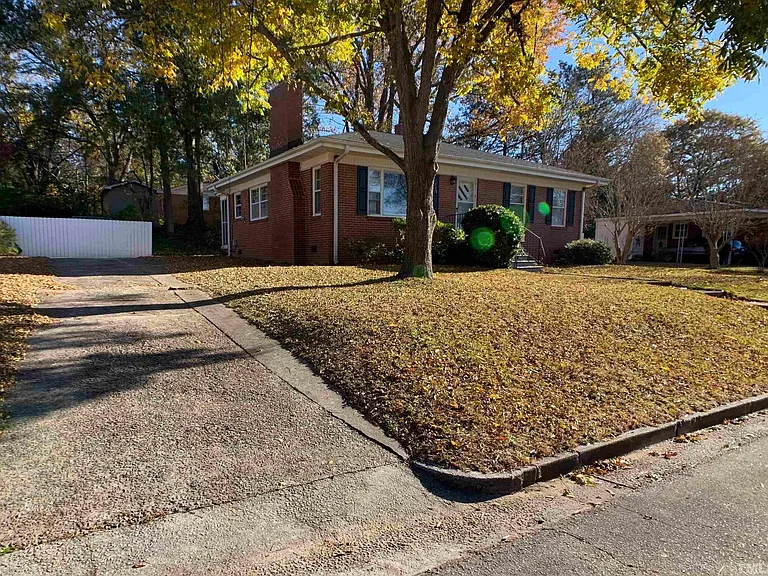 217 Hardee St — Photo 2