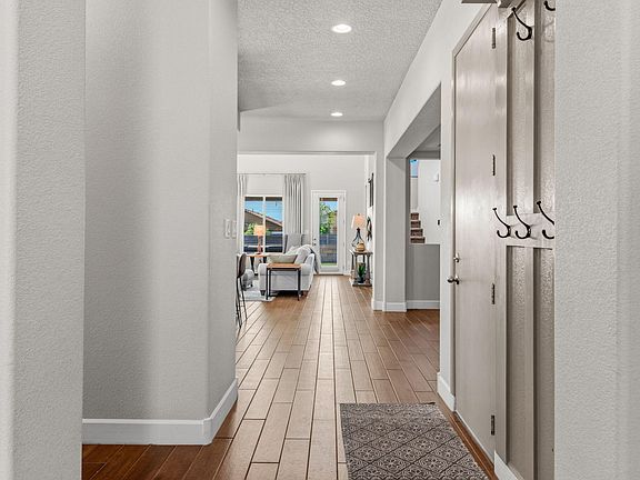 5th image of 8704 Camino Del Venado NW
