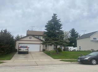 12 Siems Dr, Glendale Heights, IL 60139