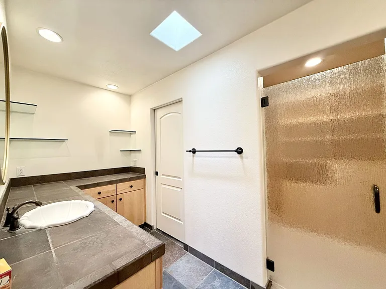 42755 Santiago Pl — Photo 17