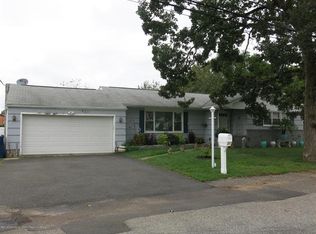 627 Capstan Ave, Beachwood, NJ 08722