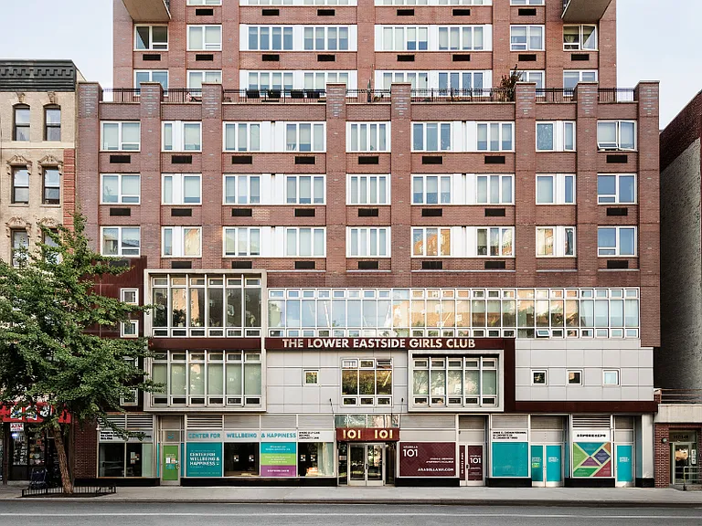 101 Avenue D #7AA — Photo 8