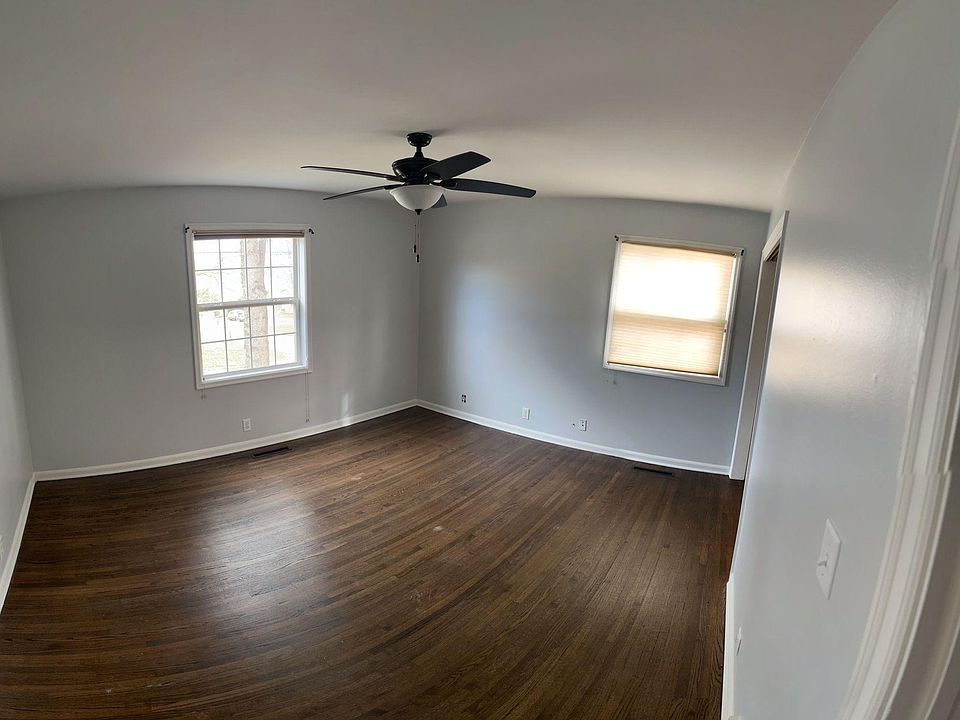 1st image of 1116 34th St