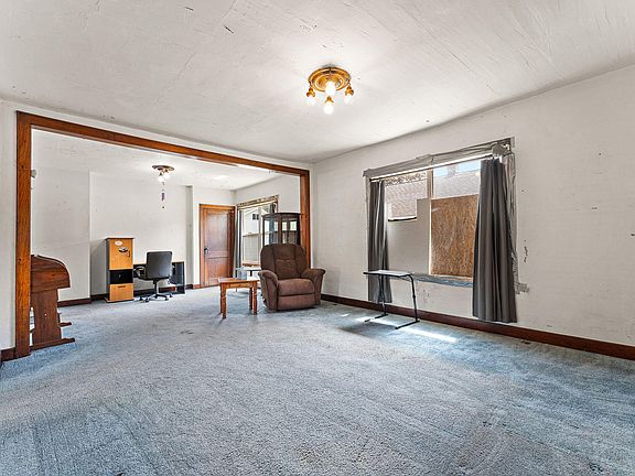 3rd image of 214 Center St