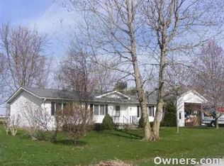 603 N East St, Moweaqua, IL 62550