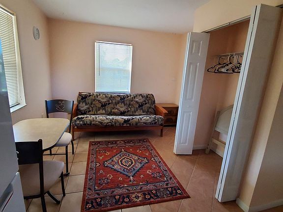 4th image of 8529 Bumford Ave