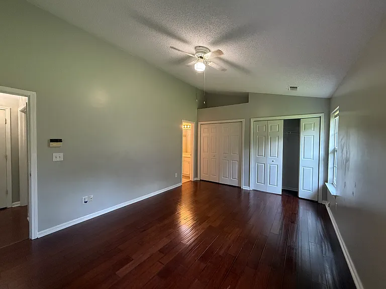3235 Silver Spur Ct — Photo 13