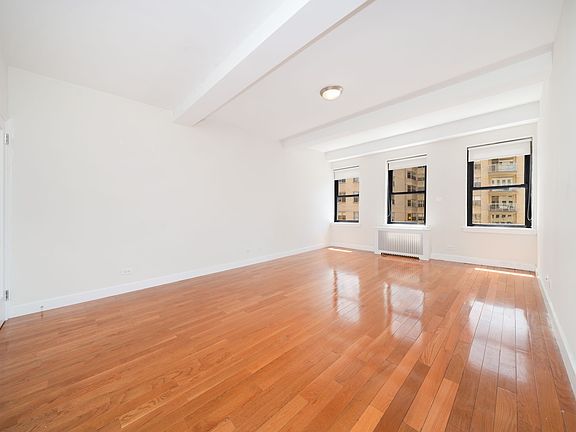 3rd image of 400 E 57th St APT 15L