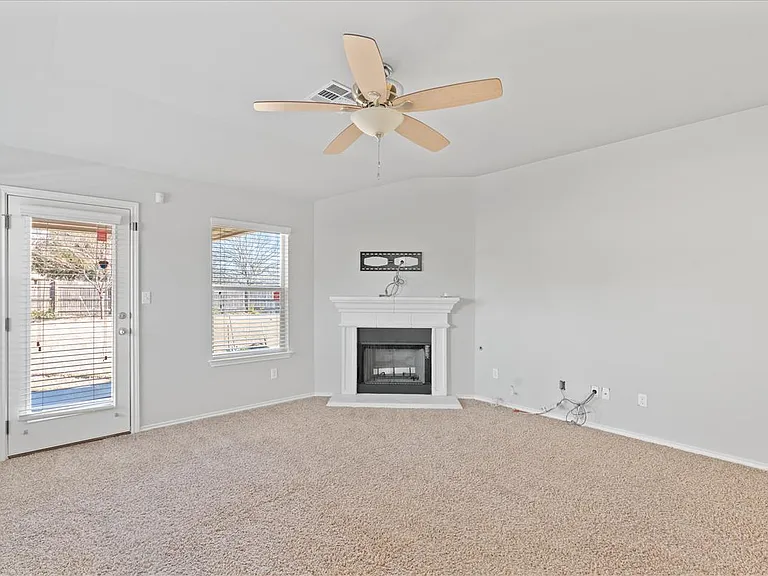 4504 Tiddle Ln — Photo 14