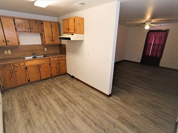 4th image of 1785 Harriot St