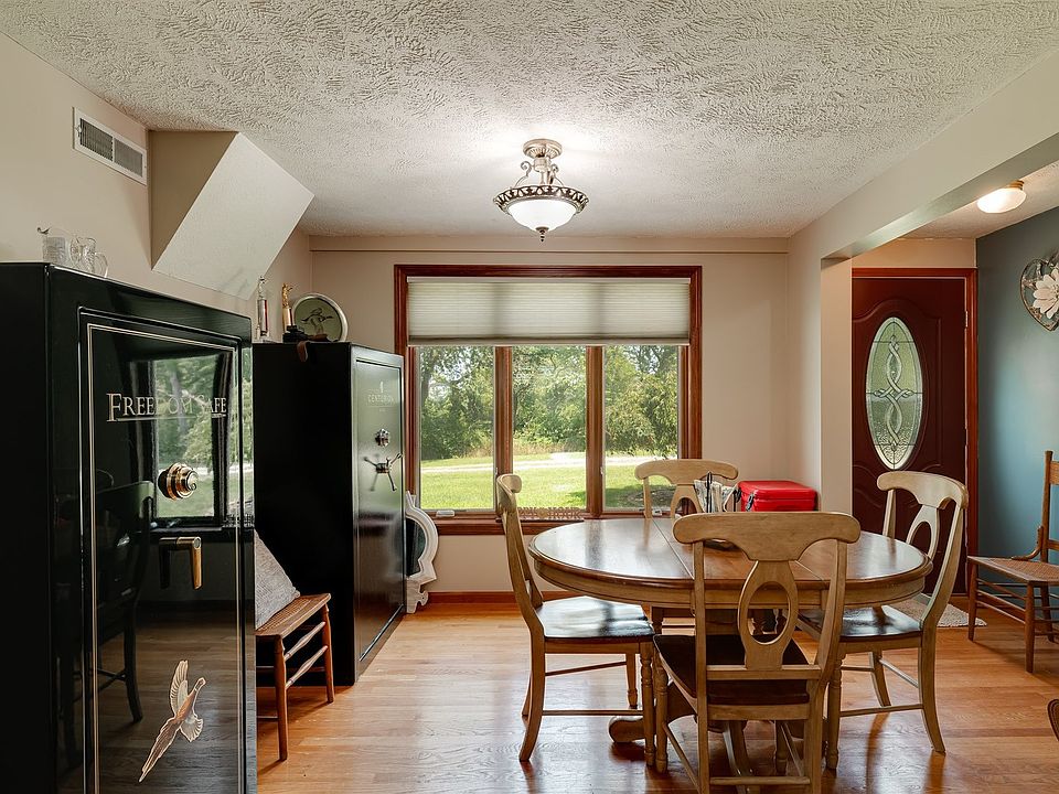 10739 N 1300 East Rd Chenoa IL Zillow