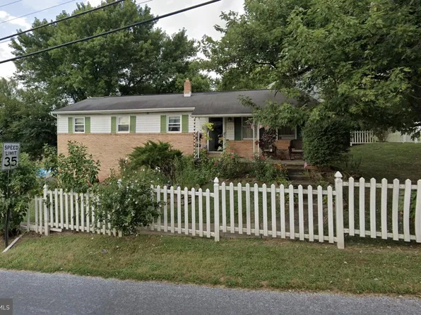 360 Red Mill Rd, Etters, PA 17319