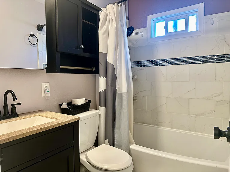 247 Riverside Dr — Photo 5