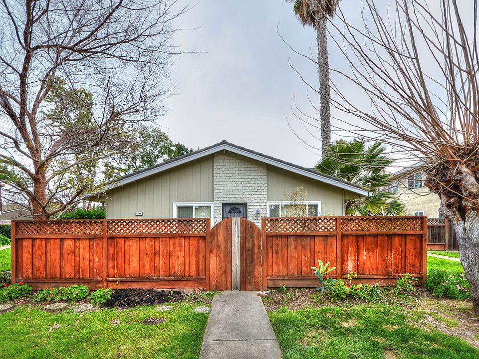 1st image of 5696 Calmor Ct APT 1