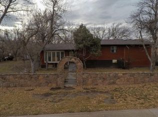 601 W 10th St, Gillette, WY 82716