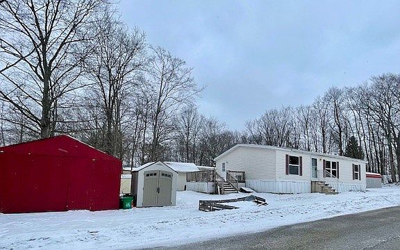 4th image of 8520 Mink Dr