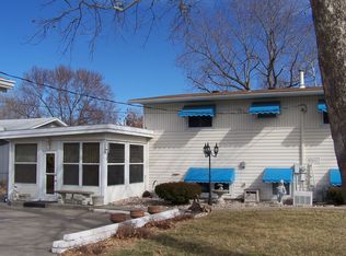 2003 Strong Ave, Manhattan, KS 66502