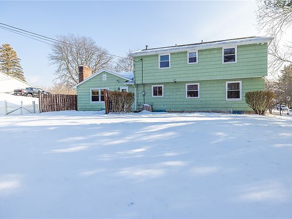 4th image of 7 Old Post Rd