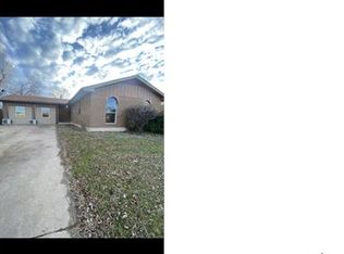 4408 Meadowpark Dr, Midwest City, OK 73110