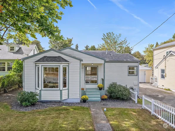 1527 E High Avenue, Bremerton, WA 98337